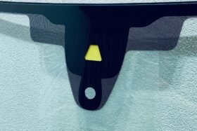 Предно стъкло AUDI A4 B9 2015- АКУСТИКА+КАМЕРА+СЕНЗОР+HUD-2 на ниска цена