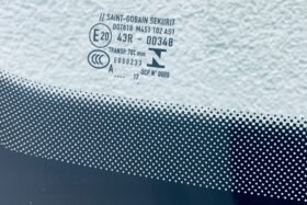 Предно стъкло AUDI A4 B9 2015- АКУСТИКА+СЕНЗОР-3 на ниска цена