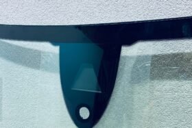 Предно стъкло AUDI A6 C7 2012-18 AKU+SOL+SEN+KAM-2 на ниска цена