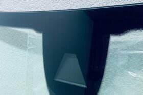 Предно стъкло AUDI A6 C7 2012-2018 АКУСТИКА+КАМЕРА+СЕНЗОР-2 на ниска цена