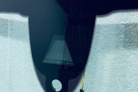 Предно стъкло AUDI A6 C7 2012-2018 АКУСТИКА+КАМЕРА+СЕНЗОР+HUD-2 на ниска цена