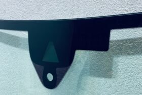 Предно стъкло AUDI A6 C8 2018- АКУСТИКА + КАМЕРА + СЕНЗОР + ОРИГИНАЛ-2 на ниска цена