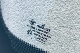 Предно стъкло AUDI A7 5D HBK 2010- АКУСТИКА+СОЛАР+СЕНЗОР+КАМЕРА-3 на ниска цена