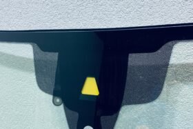 Предно стъкло AUDI Q5 2017- SOLAR+КАМЕРА+ДАТЧИК ЗА ОТОПЛЕНИЕ+HUD-2 на ниска цена