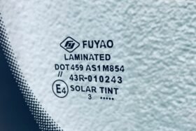 Предно стъкло AUDI Q7 2006-2015 СЕНЗОР ЗА ДЪЖД/ЗАЗОР.-3 на ниска цена