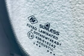 Предно стъкло AUDI Q7 II 2015- СОЛАРНО + КАМЕРА + СЕНЗОР-3 на ниска цена