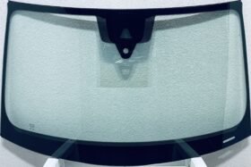 Предно стъкло AUDI Q8 2018- АКУСТИКА+КАМЕРА+СЕНЗОР+HUD на ниска цена