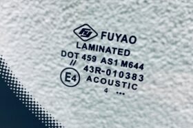 Предно стъкло AUDI Q8 E-TRON 2018- АКУСТИКА+КАМЕРА+СЕНЗОР-3 на ниска цена