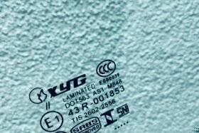 Предно стъкло AUDI TT CPE/CAB 2000-2006-3 на ниска цена