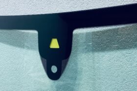 Предно стъкло BENTLEY NEW CONTINENTAL GT 2D CPE 2018- КАМЕРА+СЕНЗОР+АНТЕНА+HUD-2 на ниска цена