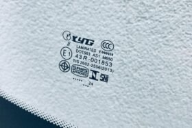 Предно стъкло BERLINGO II PARNTER II 2008-2018-3 на ниска цена