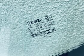 ПРЕДНО СТЪКЛО BMW 3 E46 1999-2006 КУПЕ/КАБРИОЛЕТ-3 на ниска цена