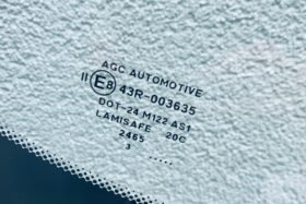 Предно стъкло BMW 3 F30 F31 2012- СЕНЗОР ЗА ДЪЖД/ЗАЗОР-3 на ниска цена