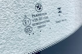 Предно стъкло BMW 4 F32 COUPE F36 GRAN COUPE 2013- СЕНЗОР + КАМЕРА + ОРИГИНАЛ-3 на ниска цена