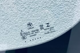 Предно стъкло BMW 4 G22 G23 2020- АКУСТИКА+СЕНЗОР+OE-2 на ниска цена