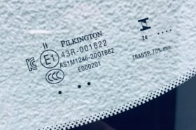 Предно стъкло BMW 4 G26 2021 - АКУСТИКА + КАМЕРА + СЕНЗОР + HUD-3 на ниска цена