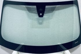 Предно стъкло BMW 4 G26 2021 - АКУСТИКА + КАМЕРА + СЕНЗОР + HUD на ниска цена