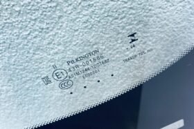 Предно стъкло BMW 4 G26 2021 - АКУСТИКА + КАМЕРА СЕНЗОР-3 на ниска цена