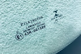 Предно стъкло BMW 5 E60 E61 2007-2010 СЕНЗОР-3 на ниска цена