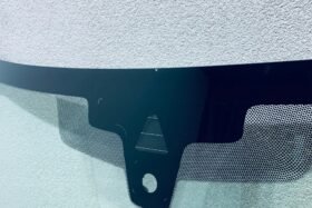 Предно стъкло BMW 5 G30 G31 8.2020-AKU+Камера+Сензор+HUD-2 на ниска цена