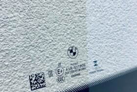 Предно стъкло BMW 7 I7 G70 2022- SOLAR+КАМЕРА + СЕНЗОР + HUD + ОРИГИНАЛ-3 на ниска цена