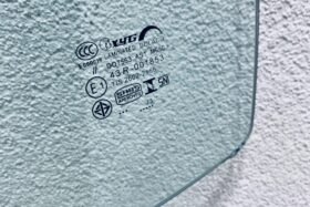 ПРЕДНО СТЪКЛО BMW 7 СЕРИЯ E23 728/733 1976-1987-2 на ниска цена