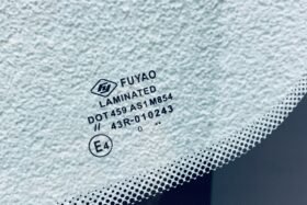 Предно стъкло за BMW E46 COUPE/CABRIO 1999-2001 с датчик за дъжд/зазоряване.-3 на ниска цена