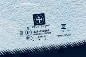 Предно стъкло BMW iX 2021 - АКУСТИКА + КАМЕРА + СЕНЗОР + HUD-3 на ниска цена