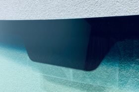 Предно стъкло CHEVROLET CAPTIVA OPEL ANTARA 2006--2 на ниска цена