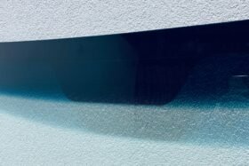 Предно стъкло CHEVROLET CAPTIVA OPEL ANTARA 2006--3 на ниска цена