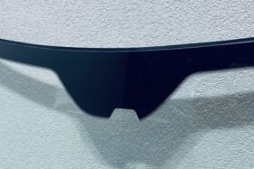 ПРЕДНО СТЪКЛО CHEVROLET CORVETTE C8 2020- КАМЕРА+HUD-2 на ниска цена