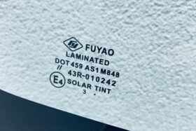 Предно стъкло CHEVROLET CRUZE 2009- СЕНЗОР ЗА ДЪЖД/ЗАЗОР.-3 на ниска цена