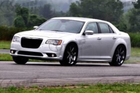 ПРЕДНО СТЪКЛО CHRYSLER 300/300C 2011-2014 / DODGE CHARGER 2011-2014-3 на ниска цена