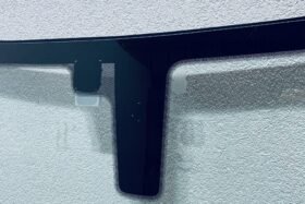 Предно стъкло CHRYSLER PACIFICA 2017- АКУСТИЧНО+СЕН. ВИЛ-2 на ниска цена