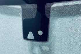 Предно стъкло Chrysler Pacifica 2023 - КАМЕРА + СЕНЗОР-2 на ниска цена