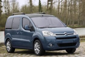ПРЕДНО СТЪКЛО CITROEN BERLINGO II PEUGEOT PARTNER II 2012-2018 КАМЕРА+СЕНЗОР-4 на ниска цена
