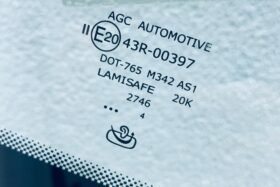 Предно стъкло CITROEN C4 5D HBK 2010-2017 СЕНЗОР-3 на ниска цена