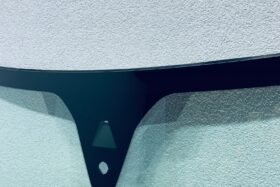 Предно стъкло CITROEN C5 AIRCROSS 18- PEUGEOT 3008 5008 2016- СЕНЗОР + КАМЕРА-2 на ниска цена