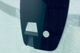 Предно стъкло CITROEN DS3 2014-2019 АКУСТИКА+КАМЕРА+СЕНЗОР-2 на ниска цена