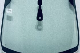 ПРЕДНО СТЪКЛО CITROEN DS4 2011-2018 АКУСТИЧНО + СЕНЗОР на ниска цена