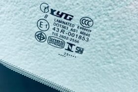 Предно стъкло CITROEN DS4 2011-2018 СЕНЗОР ЗА ДЪЖД/ЗАЗОР.-3 на ниска цена