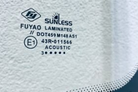 Предно стъкло CITROEN XSARA PICASSO 2004-2010 СОЛАРИЧНО-3 на ниска цена