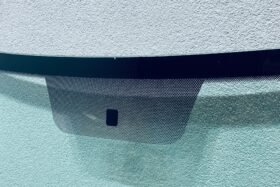 Предно стъкло DACIA SANDERO 2008-13 DACIA DUSTER 2010-2018-2 на ниска цена