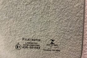 Предно стъкло DAIHATSU MOVE L601 1997-1999-2 на ниска цена