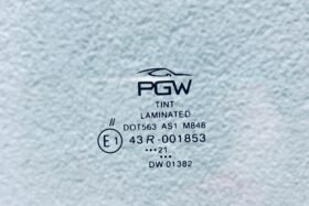 Предно стъкло DODGE DURANGO I 2000-2002 DAKOTA II 2000-2002-3 на ниска цена