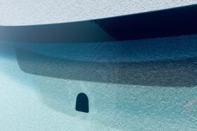 Предно стъкло DODGE GRAND CARAVAN 2008--2 на ниска цена