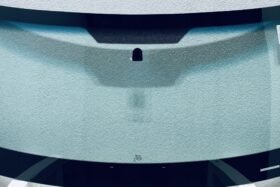 Предно стъкло DODGE NITRO 2007-2010 на ниска цена