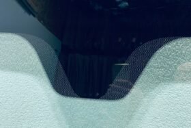 Предно стъкло FIAT 500 CABRIO 2009- АКУСТИКА+АНТЕНА-2 на ниска цена