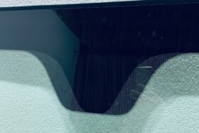 Ново предно стъкло FIAT 500C CABRIO 2009--2 на ниска цена