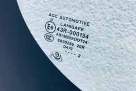 Предно стъкло FIAT 500L 2018- АКУСТИКА+СЕНЗОР-3 на ниска цена